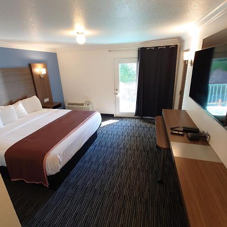 Reagan Resorts Inn (Adults Only) Gatlinburg Bagian luar foto